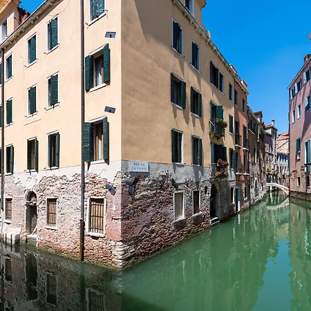 Domus Superior