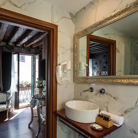 Πανσιόν Domus Superior 4*