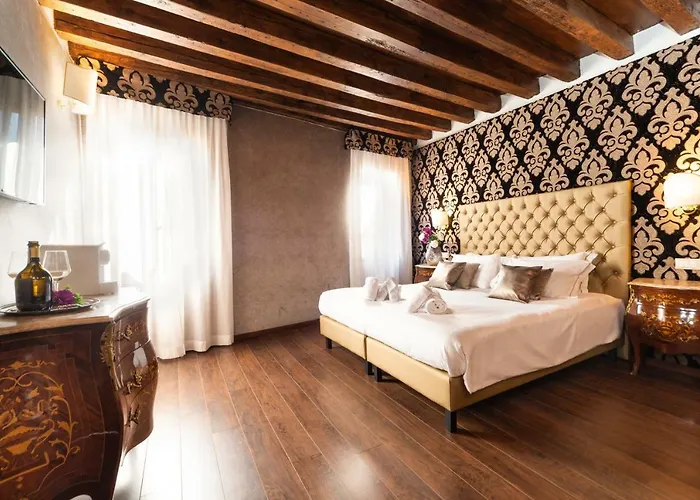 Domus Superior Gasthuis 4*