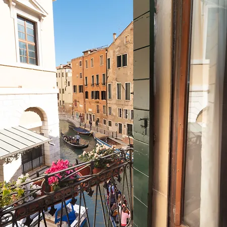 Domus Superior Πανσιόν 4*